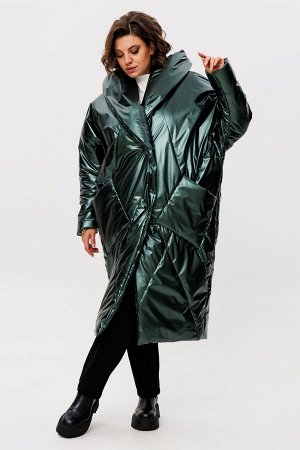 Пальто Пальто Rumoda 2235 зеленый 
Состав: ПЭ-100%;
Сезон: Осень-Зима
Рост: 164

Пальто женское с капюшоном, на утеплителе ISOSOFT (200 г/м2 Бельгия), свободного силуэта зауженное к низу. По переду и