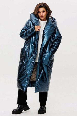 Пальто Пальто Rumoda 2235 синий 
Состав: ПЭ-100%;
Сезон: Осень-Зима
Рост: 164

Пальто женское с капюшоном, на утеплителе ISOSOFT (200 г/м2 Бельгия), свободного силуэта зауженное к низу. По переду и с