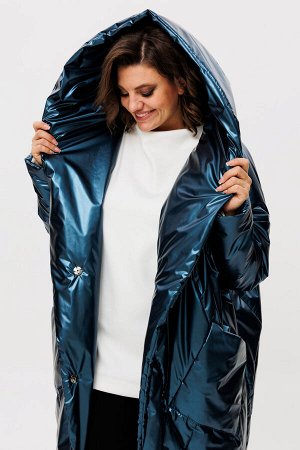 Пальто Пальто Rumoda 2235 синий 
Состав: ПЭ-100%;
Сезон: Осень-Зима
Рост: 164

Пальто женское с капюшоном, на утеплителе ISOSOFT (200 г/м2 Бельгия), свободного силуэта зауженное к низу. По переду и с
