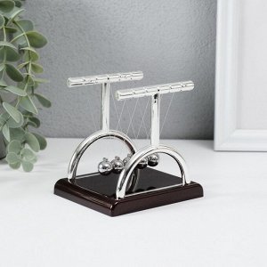 Маятник "Шары техно" квадрат столбик 9 x 9 x 7,5 см