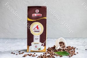 Зерно Кофе Me Trang в зернах Arabica - утонченная смесь, созданная из 100 % высококачественной арабики, выращенной на элитных плантациях Вьетнама. 
Средняя обжарка зерен раскрывает волшебный букет сов