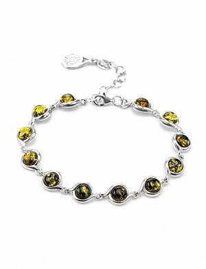 Изящный браслет, украшенный натуральным янтарём зелёного цвета «Ягодки крупные»