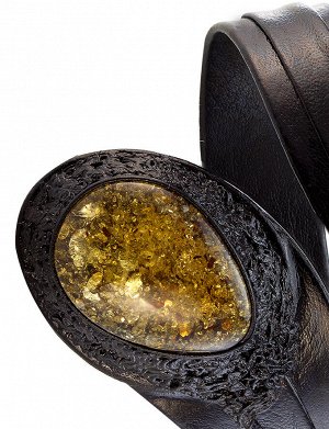 Стильный чёрный браслет из натуральной кожи со вставкой из сверкающего коньячного янтаря «Змейка», 6050203018