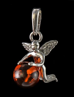 Небольшая подвеска из серебра с натуральным коньячным янтарём «Ангелок», 601711305