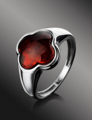 Стильное кольцо «Монако» из серебра и натурального янтаря