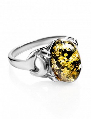 Серебряное кольцо с натуральным искрящимся зеленым янтарем «Пруссия»
