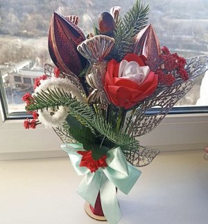Новогодний букет ручной работы