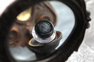 Тени для век Придворная Щебетунья