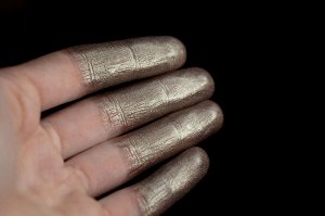 SIGIL Inspired Tammy Tanuka Укрывающая Замерзшее Дерево