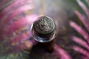 Энигма Рассыпчатые тени для век SIGIL inspired Tammy Tanuka. Тон "Энигма" локация Драконий Пик.

 ВНИМАНИЕ: этот оттенок идет в серии Экстра - состав продукта сделан на премиальном сырье и ингредиента