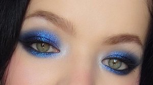 Усмиряющая Взглядом
