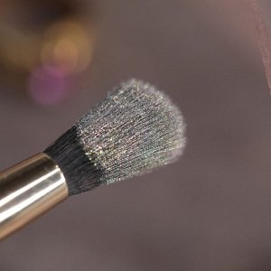 Лишь Раз Взмахнувшая Перстом
