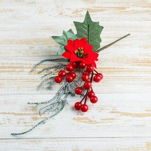 Декор "Зимняя магия" хвоя цветок ягоды 23 см
