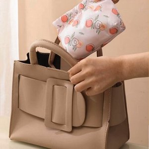 Компактная косметичка с механизмом открытия/закрытия