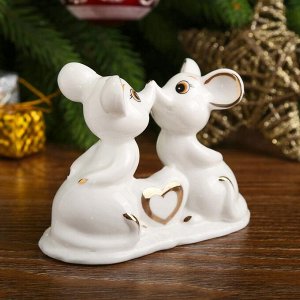 Сувенир керамика "Белые мышата с сердечком-поцелуй" с золотом 7,4х10х4,5 см