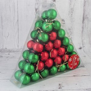 Набор шаров пластик d-3 см, 56 шт "Треугольник" красный и зелёный