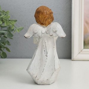 Фигурка полистоун «Ангел в бежевой тоге с сердечком», 6x8.5x16 см