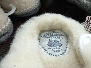 Обувь женская домашняя тапочки закрытые из натуральной шерсти цвета выбирайте при оформлении заказа