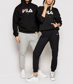 New Balance, Fila культовая спортивная обувь и одежда