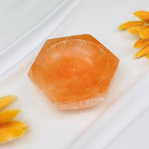 Чаша из Селенита