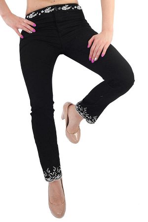 Женские джинсы с вышивкой – изящный поясок, фигурная кромка брючин №306