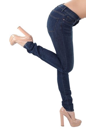 Темно-синие женские джинсы – модный тренд с наложением на обувь №201