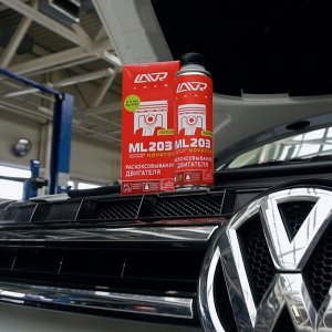 Раскоксовыватель Lavr ML203 Novator Ultra-Fast Engine Carbon Cleaner, для бензиновых и дизельных двигателей от 2000см³, бутылка 320мл (+шприц), арт. Ln2507