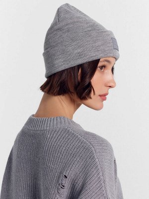 Шапка женская серая