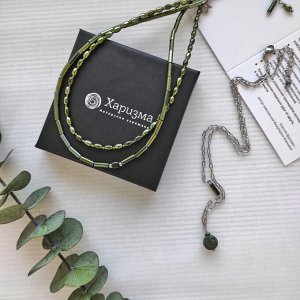 Сет украшений из гематита зелёные травянистые оттенки