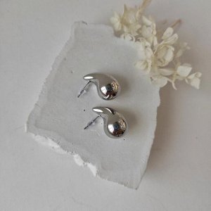 Серьги капли в белом металле