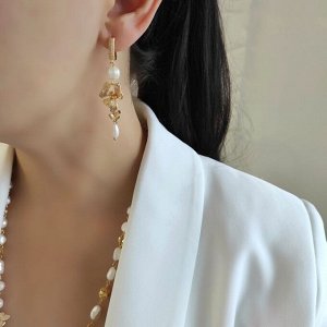 Серьги с жемчугом и орхидеями в позолоченой фурнитуре