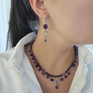 Серьги из аметистов в фурнитуре белый металл