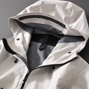Куртка водонепроницаемая, ветрозащитная (мембрана GORE-TEX) внутри подклад, с капюшоном, белый