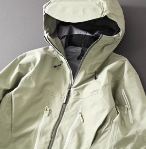 Куртка водонепроницаемая, ветрозащитная (мембрана GORE-TEX) внутри подклад, с капюшоном, бледно-зеленый