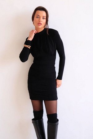 Мини-платье чёрное