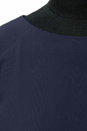 НБ18/синий Комбинированная блуза полуприлегающего силуэта. Передняя полочка из шифона на подкладке,  круглой горловиной и коротким рукавом реглан .  (Состав ткани: Х/Б-35%, П/Э-35%,  Вискоза-27%,  Эла