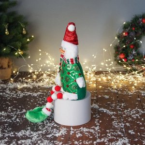 Игрушка мягкая «Снеговик в сияющем костюме и шарфике» 49x19 см, красно-зелёный