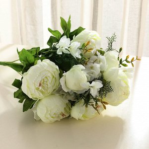 Букет пионов