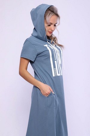 Платье с капюшоном