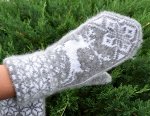 Женские варежки ( длина 26 см)