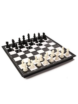 Классические шахматы, пластиковые, с фигурками и доской 31x31 см
