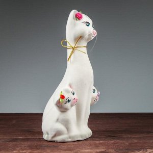 Копилка "Кошка с котятами", покрытие флок, белая, 31 см, микс