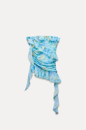 Топ Цвет как на первом фото ТОП-БАНДО ИЗ ТЮЛЯ С УЗОРОМ (GEMUSTERTES BANDEAU-TOP AUS T?LL) Стиль бандо. Ткань драпируется сбоку. Детали волана. Внутренняя подкладка. Асимметричный подол. СОСТАВ МАТЕРИА
