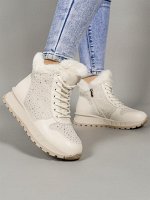 Ботинки зимние модные