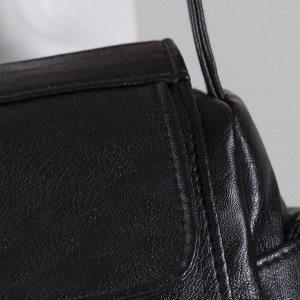 Сумка женская, 2 отдела на молниях, 4 наружных кармана, длинный ремень, цвет чёрный