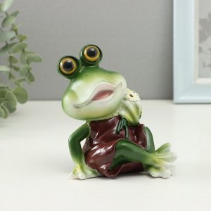Фигурка полистоун TAKE IT EASY «Лягушка с ромашкой», 7x9.5x11.5 см