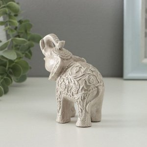Фигурка гипс «Слон резной», 10x10x5 см, слоновая кость