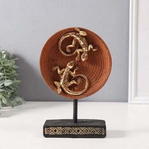 Фигурка полистоун «Две ящерицы на плетёном круге», золото, 5x12x20.5 см