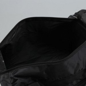 Сумка спортивная, отдел на молнии, 3 наружных кармана, длинный ремень, цвет чёрный