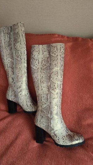 Новые сапоги Loretta Pettinari Италия